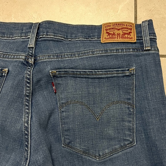 Levi’s Shaping Straight size 32 - Picture 4 of 10